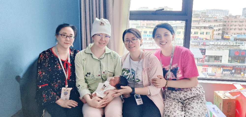 深圳微視：以愛之名，慰問生育女職工